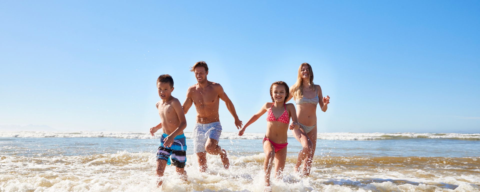 Familienangebot 7 Tage zum Preis von 6 Tage mit Strand inklusive und 1 Kind gratis